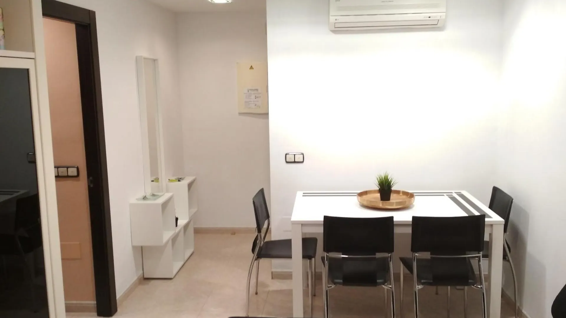 Διαμέρισμα Apart. Con Encanto En Τορρεμολίνος
